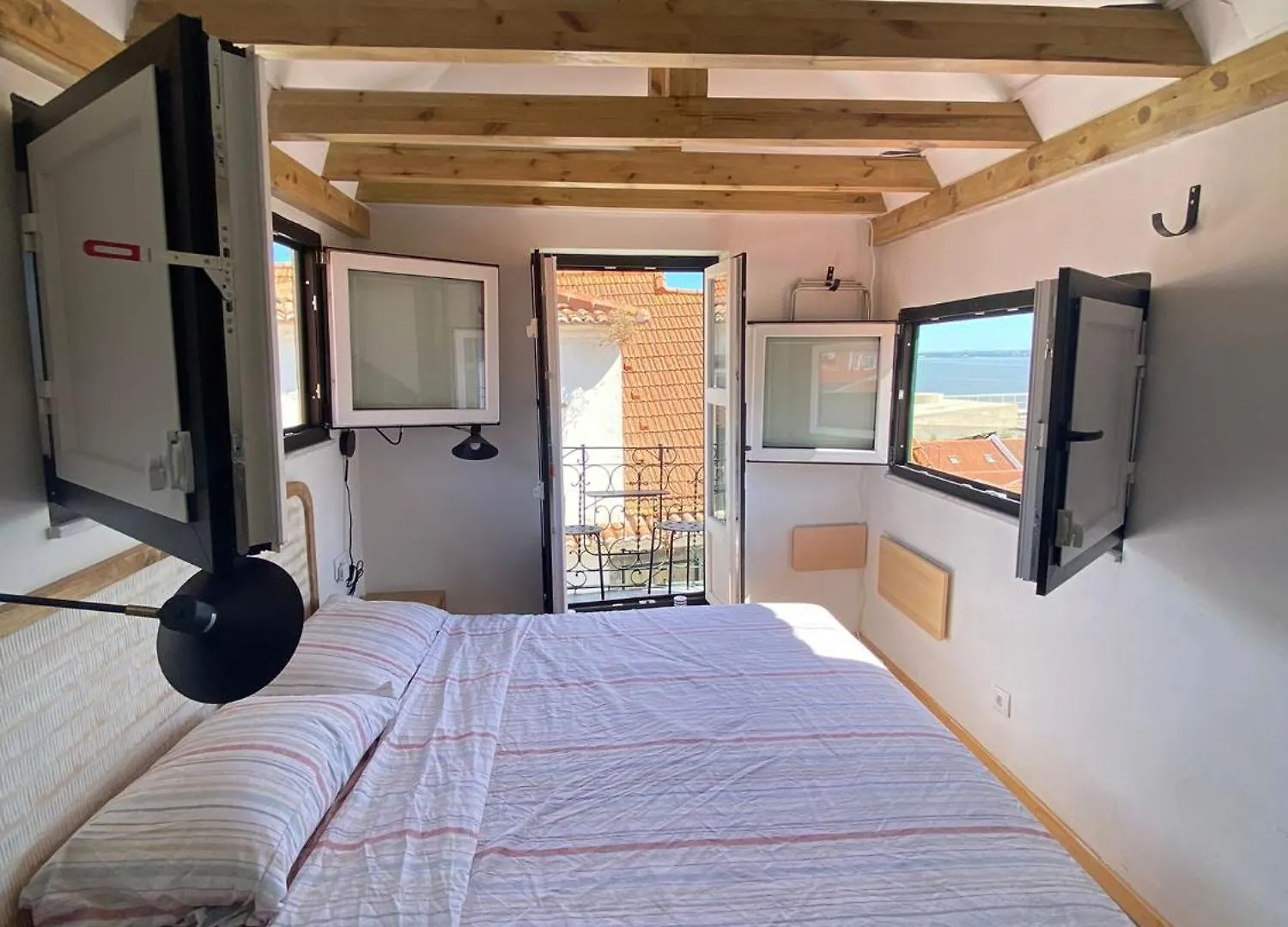 Duplex T2 Em Alfama Apartment Lisbon Portugal